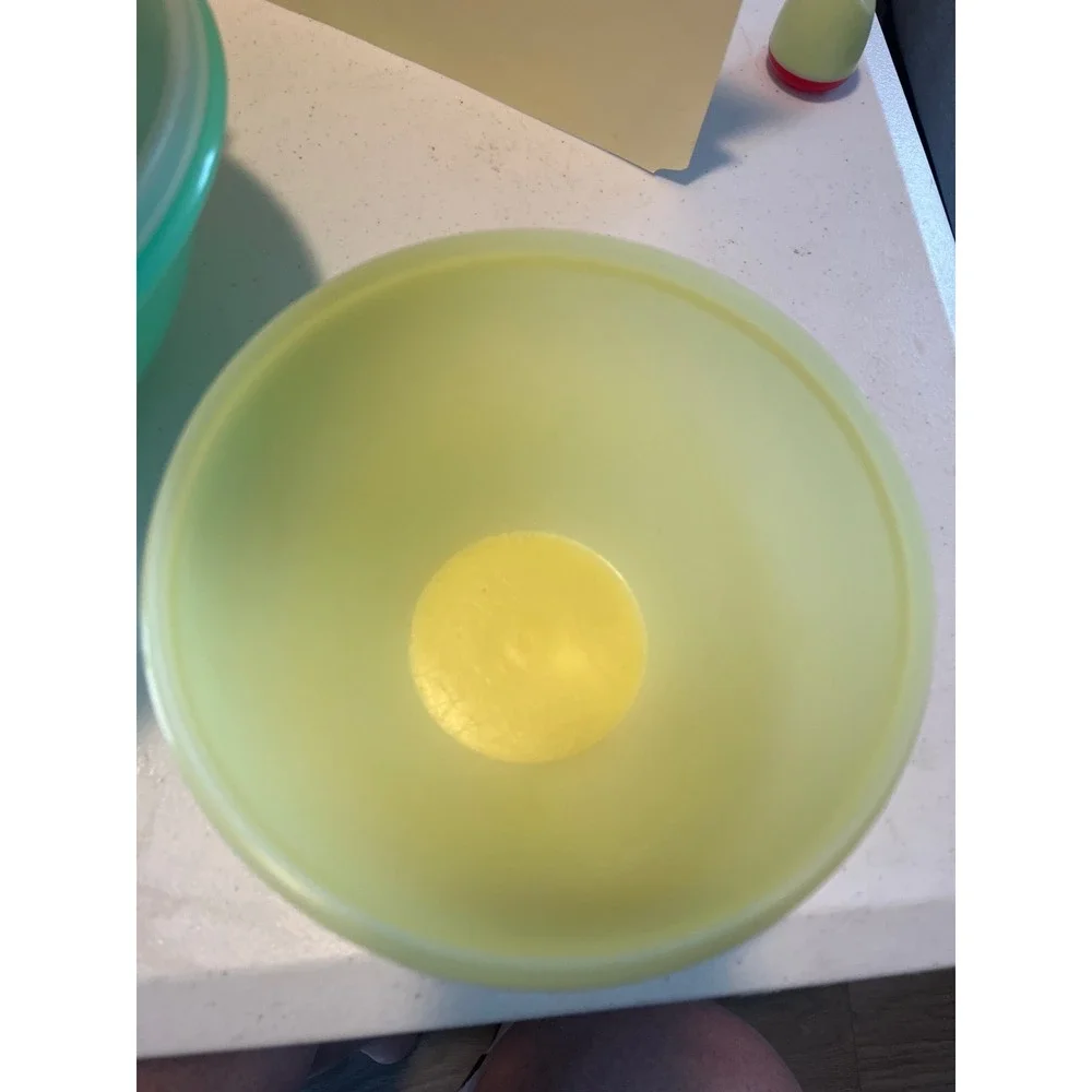 Vintage Tupperware Wonderlier Nesting Bowls Set of 3 Pastel Yellow Peach Green